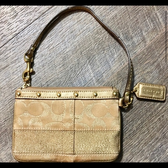 Coach Wristlet - Picture 2 of 7